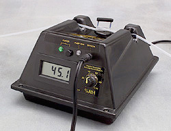 Brinsea humidity control